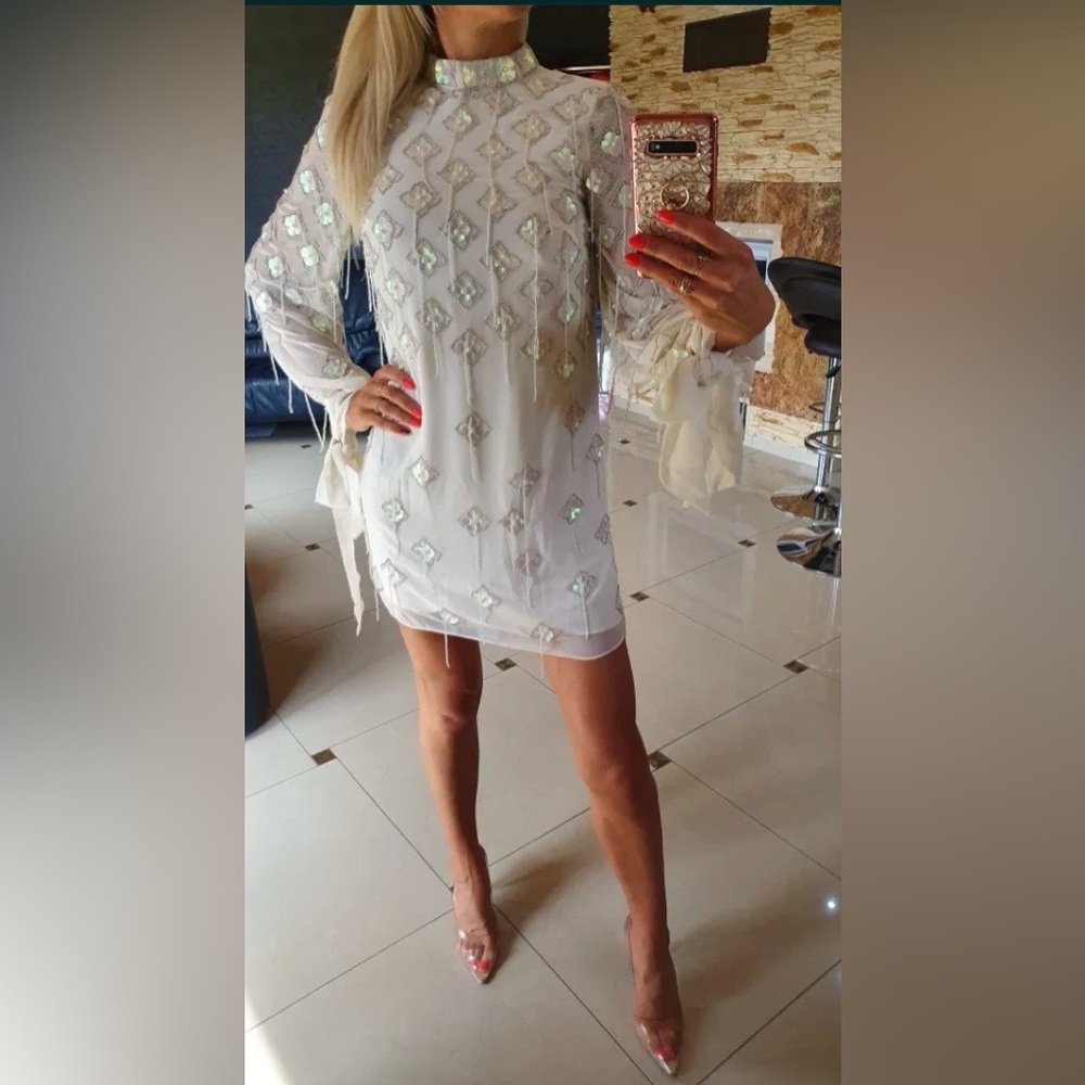 ASOS Ivory Mini Dress W/ Mother Of Pearl Floral Embellishments Size 2 WORN ONCE